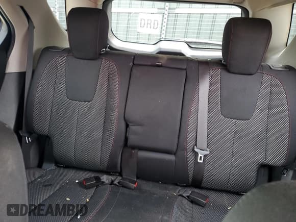 ✅ 2015 Chevrolet Equinox LT • VIN: 2GNALBEK9F6403516 • Лот: 64286364. Опубликован ранее на Copart с пробегом 107 048 миль. Бесплатный доступ к архиву аукционных продаж из США и подробный отчёт об истории автомобиля на DreamBid. Изображение 10.