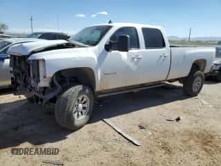 2013 Chevrolet Silverado 3500HD LT с VIN 1GC4K0C8XDF237045, выставлен на аукционе Copart как лот 75757724 с пробегом 289 740 миль миль и Списание • Salvage title. История ставок и продаж доступна на DreamBid. Изображение 1.