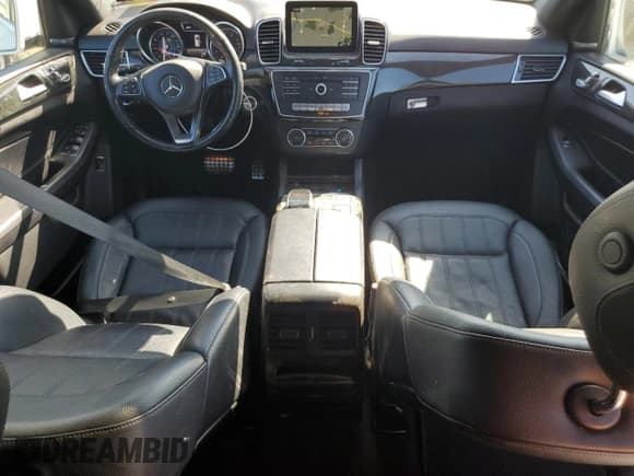 ✅ 2019 Mercedes-Benz GLE 400 • VIN: 4JGDA5GB2KB216034 • Lot: 84016285. Listed on Copart with 109,152 mi. Free auction sales archive from the USA and detailed vehicle history report at DreamBid. Image 8.