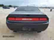 2014 Dodge Challenger SXT 100th Anniversary z VIN 2C3CDYAG0EH224856, wystawiony jako Copart lot #64550644 z przebiegiem 88 391 mil mil oraz Szkoda całkowita • Salvage title. Historia ofert i sprzedaży dostępna na DreamBid. Obrazek 6.