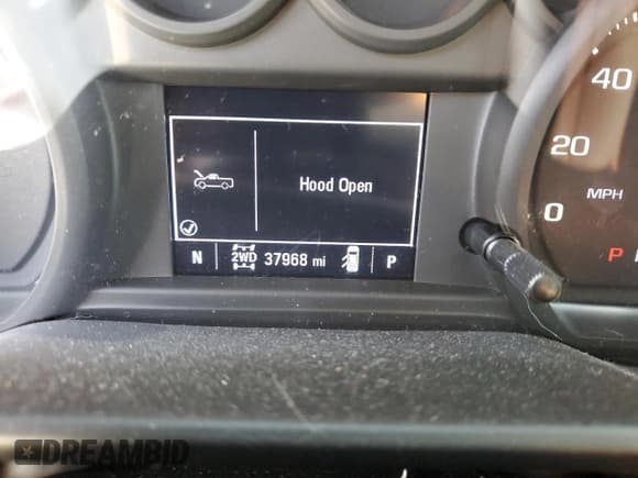 ✅ 2022 Chevrolet Silverado 1500 Custom • VIN: 3GCPYBEK5NG161010 • Lot: 48118315. Wystawiony na Copart z przebiegiem 37 968 mil. Bezpłatny archiwum sprzedaży aukcyjnych z USA i szczegółowy raport historii pojazdu na DreamBid. Zdjęcie 9.