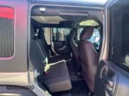 ✅ 2018 Jeep Wrangler Unlimited Sport S • VIN: 1C4BJWDG5JL926863 • Lot: 90068215. Wystawiony na Copart z przebiegiem 78 040 mil. Bezpłatny archiwum sprzedaży aukcyjnych z USA i szczegółowy raport historii pojazdu na DreamBid. Zdjęcie 6.