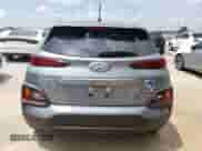 2020 Hyundai Kona SE с VIN KM8K12AA3LU555462, выставлен на аукционе Copart как лот 52140153 с пробегом 14 740 миль миль и . История ставок и продаж доступна на DreamBid. Изображение 6.