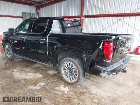 ✅ 2023 GMC Sierra 1500 Denali Ultimate • VIN: 1GTUUHEL2PZ182300 • Лот: 41498730. Опубликован ранее на IAAI с пробегом 24 389 миль. Бесплатный доступ к архиву аукционных продаж из США и подробный отчёт об истории автомобиля на DreamBid. Изображение 3.