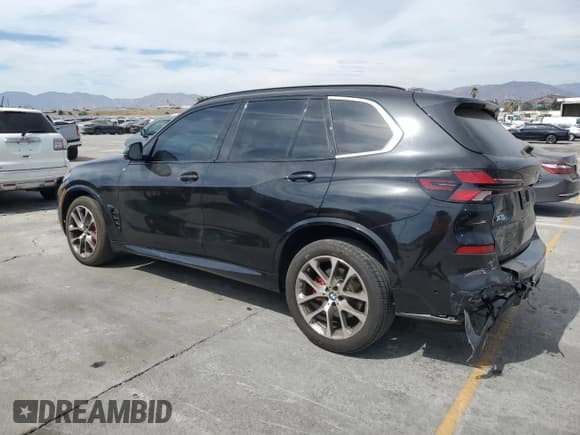 ✅ 2024 BMW X5 sDrive40i • VIN: 5UX13EU09R9V75790 • Лот: 69780455. Опубликован ранее на Copart с пробегом 15 996 миль. Бесплатный доступ к архиву аукционных продаж из США и подробный отчёт об истории автомобиля на DreamBid. Изображение 2.