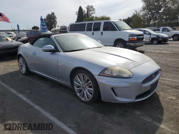 ✅ 2010 Jaguar XK • VIN: SAJWA4GB1ALB36227 • Лот: 79747174. Опубликован ранее на Copart с пробегом 232 406 миль. Бесплатный доступ к архиву аукционных продаж из США и подробный отчёт об истории автомобиля на DreamBid. Изображение 4.
