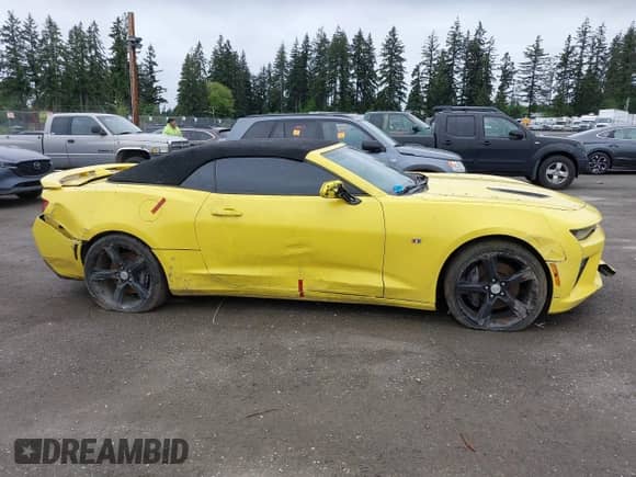 2017 Chevrolet Camaro 1SS с VIN 1G1FF3D71H0175637, выставлен на аукционе IAAI как лот 42285845 с пробегом 61 845 миль миль и . История ставок и продаж доступна на DreamBid. Изображение 13.