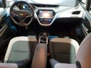 ✅ 2017 Chevrolet Bolt EV LT • VIN: 1G1FW6S09H4186319 • Lot: 51055285. Wystawiony na Copart z przebiegiem 131 317 mil. Bezpłatny archiwum sprzedaży aukcyjnych z USA i szczegółowy raport historii pojazdu na DreamBid. Zdjęcie 8.