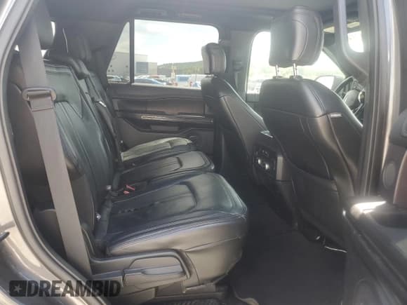 ✅ 2018 Ford Expedition Limited • VIN: 1FMJU2AT7JEA53291 • Lot: 70103475. Listed on Copart with 134,373 mi. Free auction sales archive from the USA and detailed vehicle history report at DreamBid. Image 11.