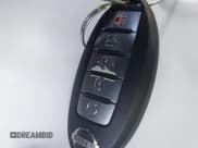 ✅ 2020 Nissan Sentra SR • VIN: 3N1AB8DV5LY285195 • Lot: 43473098. Listed on IAAI with 61,027 mi. Free auction sales archive from the USA and detailed vehicle history report at DreamBid. Image 11.