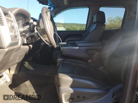 ✅ 2016 Chevrolet Silverado 1500 LT • VIN: 1GCVKREC9GZ299680 • Лот: 82275145. Опубликован ранее на Copart с пробегом 135 525 миль. Бесплатный доступ к архиву аукционных продаж из США и подробный отчёт об истории автомобиля на DreamBid. Изображение 7.