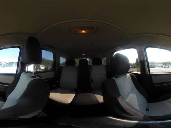 2006 Mercury Mariner Luxury с VIN 4M2YU56196KJ20438, выставлен на аукционе IAAI как лот 42394996 с пробегом 164 564 миль миль и . История ставок и продаж доступна на DreamBid. Изображение 19.