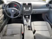 ✅ 2007 Volkswagen Jetta Wolfsburg Edition • VIN: 3VWEF71K17M156839 • Лот: 62212715. Опубликован ранее на Copart с пробегом 118 823 миль. Бесплатный доступ к архиву аукционных продаж из США и подробный отчёт об истории автомобиля на DreamBid. Изображение 8.