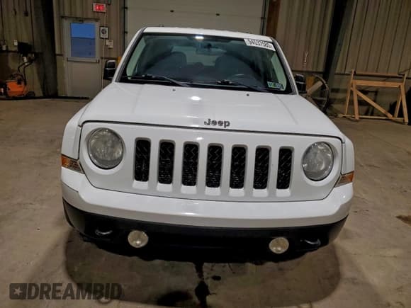 ✅ 2014 Jeep Patriot Latitude • VIN: 1C4NJRFB1ED627886 • Lot: 94537585. Listed on Copart with 118,800 mi. Free auction sales archive from the USA and detailed vehicle history report at DreamBid. Image 5.