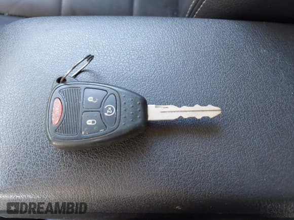 ✅ 2016 Jeep Patriot Latitude • VIN: 1C4NJRFB6GD598954 • Lot: 41999828. Listed on IAAI with 119,166 mi. Free auction sales archive from the USA and detailed vehicle history report at DreamBid. Image 11.