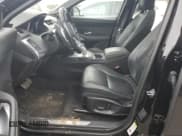 ✅ 2018 Jaguar E-Pace R-Dynamic S • VIN: SADFT2GX5J1Z32484 • Lot: 44236615. Wystawiony na Copart z przebiegiem 49 029 mil. Bezpłatny archiwum sprzedaży aukcyjnych z USA i szczegółowy raport historii pojazdu na DreamBid. Zdjęcie 7.