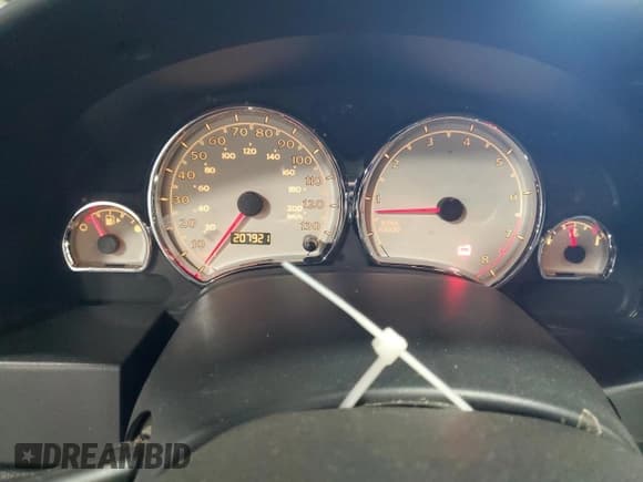 ✅ 2006 Saturn VUE • VIN: 5GZCZ63416S834472 • Лот: 75606924. Опубликован ранее на Copart с пробегом 207 921 миль. Бесплатный доступ к архиву аукционных продаж из США и подробный отчёт об истории автомобиля на DreamBid. Изображение 9.