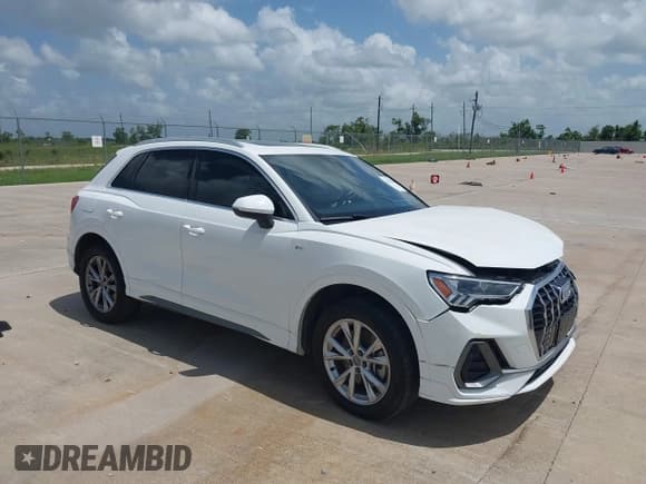 ✅ 2021 Audi Q3 S line Premium Plus • VIN: WA1EECF36M1007989 • Lot: 42529438. Listed on IAAI with 65,554 mi. Free auction sales archive from the USA and detailed vehicle history report at DreamBid. Image 1.