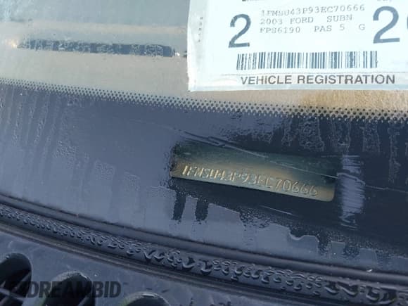 ✅ 2003 Ford Excursion Limited • VIN: 1FMSU43P93EC70666 • Lot: 43376166. Wystawiony na IAAI z przebiegiem 197 976 mil. Bezpłatny archiwum sprzedaży aukcyjnych z USA i szczegółowy raport historii pojazdu na DreamBid. Zdjęcie 17.