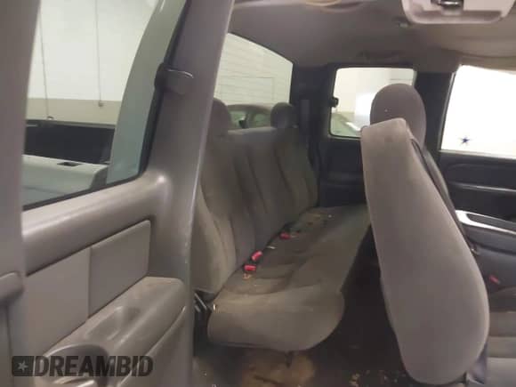 2004 Chevrolet Silverado 1500 с VIN 1GCEK19T84E178573, выставлен на аукционе IAAI как лот 41602060 с пробегом 212 900 миль миль и . История ставок и продаж доступна на DreamBid. Изображение 8.