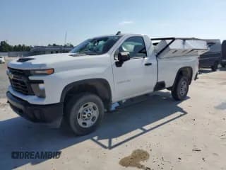 ✅ 2024 Chevrolet Silverado 2500HD Work Truck • VIN: 1GC0WLE72RF386145 • Лот: 63034505. Опубликован ранее на Copart с пробегом 15 090 миль. Бесплатный доступ к архиву аукционных продаж из США и подробный отчёт об истории автомобиля на DreamBid. Изображение 1.