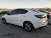 ✅ 2017 Toyota Yaris • VIN: 3MYDLBYV2HY168794 • Lot: 82632285. Wystawiony na Copart z przebiegiem 106 818 mil. Bezpłatny archiwum sprzedaży aukcyjnych z USA i szczegółowy raport historii pojazdu na DreamBid. Zdjęcie 2.