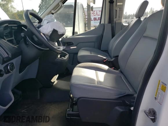 ✅ 2018 Ford Transit XL • VIN: 1FMZK1CM1JKB41666 • Lot: 74843154. Wystawiony na Copart z przebiegiem 26 405 mil. Bezpłatny archiwum sprzedaży aukcyjnych z USA i szczegółowy raport historii pojazdu na DreamBid. Zdjęcie 7.