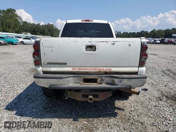 ✅ 2006 Chevrolet Silverado 2500HD LT3 • VIN: 1GCHK23D86F190448 • Lot: 81541615. Listed on Copart with 492,951 mi. Free auction sales archive from the USA and detailed vehicle history report at DreamBid. Image 6.