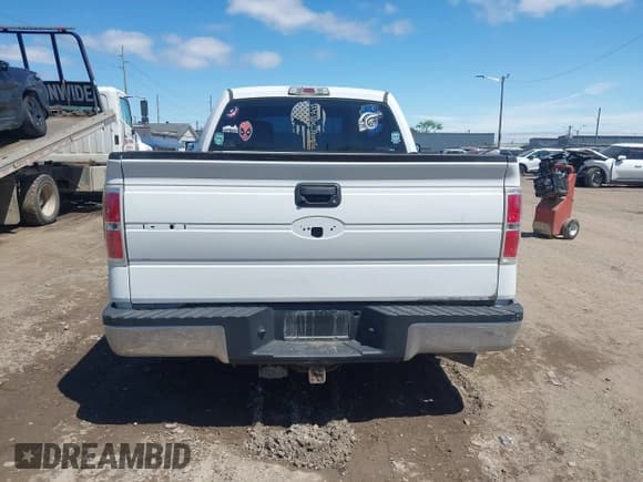 ✅ 2013 Ford F-150 XL • VIN: 1FTMF1CF7DFB08267 • Лот: 42229975. Опубликован ранее на IAAI с пробегом 111 300 миль. Бесплатный доступ к архиву аукционных продаж из США и подробный отчёт об истории автомобиля на DreamBid. Изображение 16.