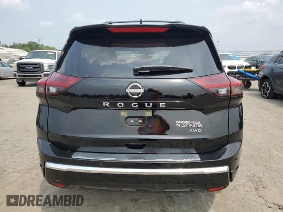 ✅ 2025 Nissan Rogue Platinum • VIN: JN8BT3DD4SW304600 • Lot: 67748615. Listed on Copart with 908 mi. Free auction sales archive from the USA and detailed vehicle history report at DreamBid. Image 6.