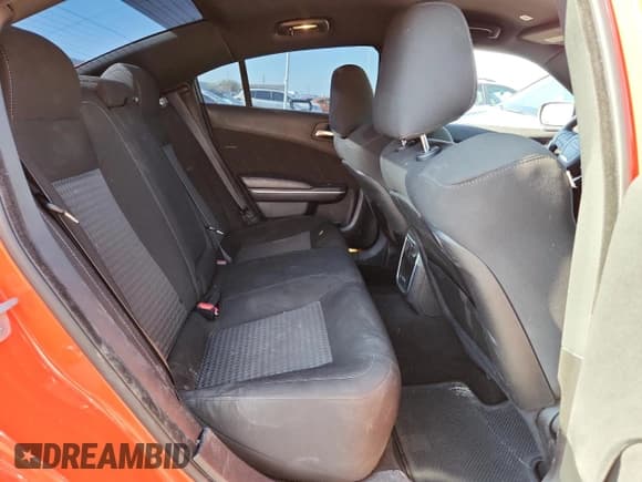 ✅ 2022 Dodge Charger GT • VIN: 2C3CDXHG4NH189058 • Lot: 69215365. Wystawiony na Copart z przebiegiem 89 630 mil. Bezpłatny archiwum sprzedaży aukcyjnych z USA i szczegółowy raport historii pojazdu na DreamBid. Zdjęcie 10.