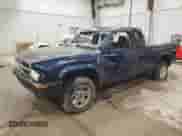 2003 Dodge Dakota Sport z VIN 1D7HG32N43S328884, wystawiony jako Copart lot #85985644 z przebiegiem 141 779 mil mil oraz Nie do naprawy • Non repairable. Historia ofert i sprzedaży dostępna na DreamBid. Obrazek 1.