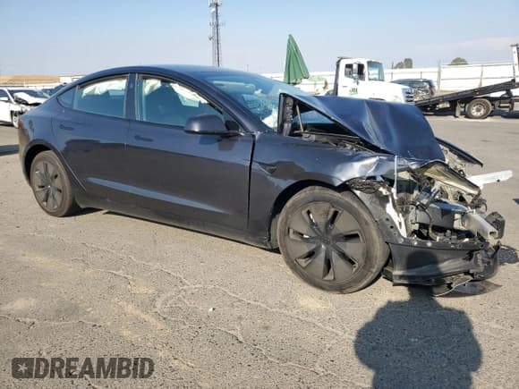 ✅ 2024 Tesla Model 3 • VIN: 5YJ3E1EA2RF853178 • Lot: 71849995. Wystawiony na Copart z przebiegiem 15 308 mil. Bezpłatny archiwum sprzedaży aukcyjnych z USA i szczegółowy raport historii pojazdu na DreamBid. Zdjęcie 4.