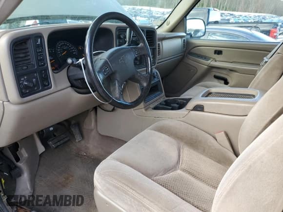 ✅ 2005 Chevrolet Silverado 2500HD LT • VIN: 1GCHK29U35E209094 • Lot: 80240144. Listed on Copart with 156,176 mi. Free auction sales archive from the USA and detailed vehicle history report at DreamBid. Image 8.