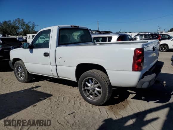 2004 Chevrolet Silverado 1500 Work Truck z VIN 1GCEK14V84Z189042, wystawiony jako Copart lot #81054544 z przebiegiem 149 878 mil mil oraz Szkoda całkowita • Salvage title. Historia ofert i sprzedaży dostępna na DreamBid. Obrazek 2.