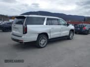 ✅ 2023 Cadillac Escalade ESV 4WD Premium Luxury • VIN: 1GYS4KKL3PR114963 • Lot: 43682968. Wystawiony na IAAI z przebiegiem 32 759 mil. Bezpłatny archiwum sprzedaży aukcyjnych z USA i szczegółowy raport historii pojazdu na DreamBid. Zdjęcie 4.