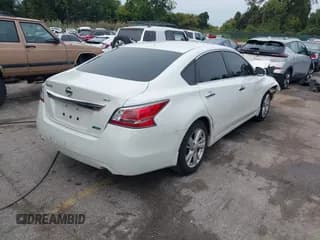 ✅ 2014 Nissan Altima S • VIN: 1N4AL3AP3EC130214 • Lot: 43340862. Wystawiony na IAAI z przebiegiem 249 855 mil. Bezpłatny archiwum sprzedaży aukcyjnych z USA i szczegółowy raport historii pojazdu na DreamBid. Zdjęcie 4.
