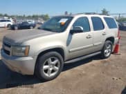 ✅ 2007 Chevrolet Tahoe LT • VIN: 1GNFK13077J135641 • Lot: 43260484. Wystawiony na IAAI z przebiegiem 183 992 mil. Bezpłatny archiwum sprzedaży aukcyjnych z USA i szczegółowy raport historii pojazdu na DreamBid. Zdjęcie 2.
