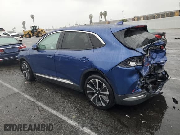 ✅ 2023 VinFast VF 8 Plus • VIN: RLLV1AFA7PH001723 • Lot: 47847685. Listed on Copart with 2,227 mi. Free auction sales archive from the USA and detailed vehicle history report at DreamBid. Image 2.