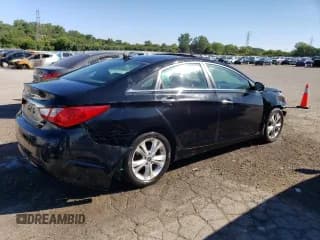 ✅ 2013 Hyundai Sonata SE • VIN: 5NPEC4AC6DH659836 • Lot: 63989914. Listed on Copart with 70,124 mi. Free auction sales archive from the USA and detailed vehicle history report at DreamBid. Image 3.