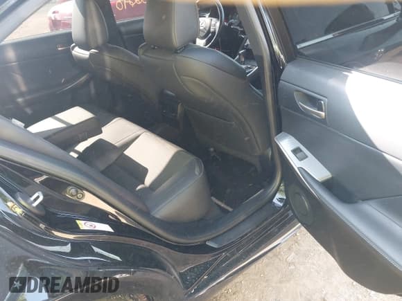 ✅ 2017 Lexus IS 300 • VIN: JTHCM1D26H5020382 • Lot: 42936690. Listed on IAAI with 101,395 mi. Free auction sales archive from the USA and detailed vehicle history report at DreamBid. Image 8.