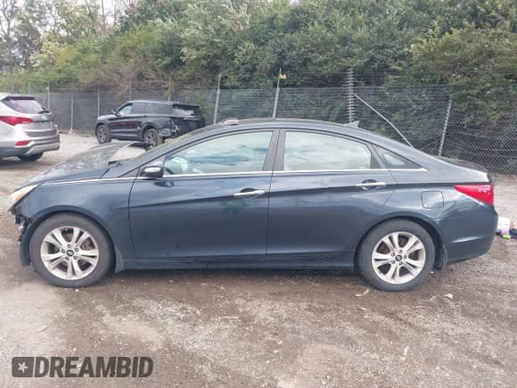 ✅ 2011 Hyundai Sonata SE • VIN: 5NPEC4AC6BH302055 • Lot: 43480197. Wystawiony na IAAI z przebiegiem 126 710 mil. Bezpłatny archiwum sprzedaży aukcyjnych z USA i szczegółowy raport historii pojazdu na DreamBid. Zdjęcie 15.