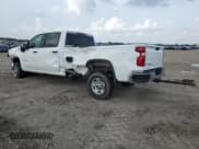 ✅ 2024 Chevrolet Silverado 2500HD Work Truck • VIN: 1GC4YLE79RF221902 • Лот: 54426855. Опубликован ранее на Copart с пробегом 26 974 миль. Бесплатный доступ к архиву аукционных продаж из США и подробный отчёт об истории автомобиля на DreamBid. Изображение 2.