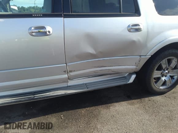 ✅ 2010 Ford Expedition Max Limited • VIN: 1FMJK1K53AEA19929 • Лот: 42483908. Опубликован ранее на IAAI с пробегом 260 943 миль. Бесплатный доступ к архиву аукционных продаж из США и подробный отчёт об истории автомобиля на DreamBid. Изображение 6.