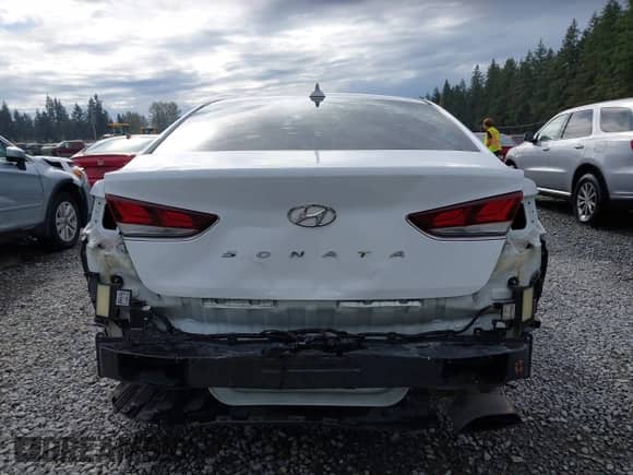 2019 Hyundai Sonata SEL z VIN 5NPE34AF0KH747207, wystawiony jako IAAI lot #43428603 z przebiegiem 103 673 mil mil oraz . Historia ofert i sprzedaży dostępna na DreamBid. Obrazek 6.