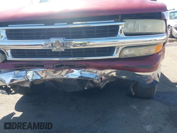 ✅ 2004 Chevrolet Suburban LT • VIN: 1GNFK16T24J272018 • Лот: 41302541. Опубликован ранее на IAAI с пробегом 139 881 миль. Бесплатный доступ к архиву аукционных продаж из США и подробный отчёт об истории автомобиля на DreamBid. Изображение 6.