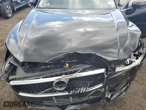 ✅ 2020 Volvo XC60 Momentum • VIN: YV4A22RKXL1553698 • Lot: 61271135. Listed on Copart with 55,880 mi. Free auction sales archive from the USA and detailed vehicle history report at DreamBid. Image 12.