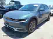 ✅ 2024 Hyundai Ioniq 5 SE Standard Range • VIN: KM8KM4DB2RU309115 • Lot: 42396758. Wystawiony na IAAI z przebiegiem 7 666 mil. Bezpłatny archiwum sprzedaży aukcyjnych z USA i szczegółowy raport historii pojazdu na DreamBid. Zdjęcie 2.