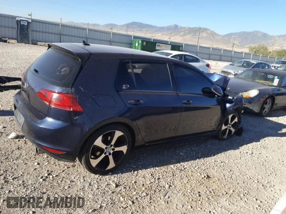 ✅ 2016 Volkswagen Golf GTI S • VIN: 3VW4T7AU2GM053029 • Лот: 68850285. Опубликован ранее на Copart с пробегом 164 267 миль. Бесплатный доступ к архиву аукционных продаж из США и подробный отчёт об истории автомобиля на DreamBid. Изображение 3.