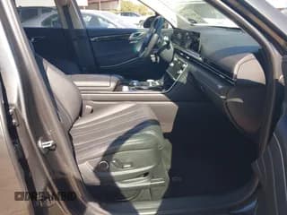 ✅ 2025 Genesis GV80 Standard • VIN: KMUHFESBXSU241795 • Lot: 43429154. Wystawiony na IAAI z przebiegiem 29 924 mil. Bezpłatny archiwum sprzedaży aukcyjnych z USA i szczegółowy raport historii pojazdu na DreamBid. Zdjęcie 5.